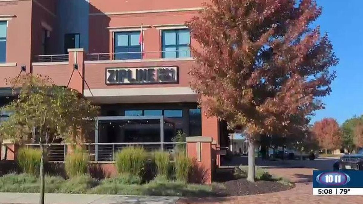 Fallbrook’s Zipline Tap & Grill set to close, rebrand as Red Oak Tavern ...