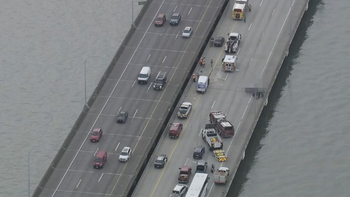 1 killed, 1 injured in car crash on San Mateo Bridge, CHP says ...