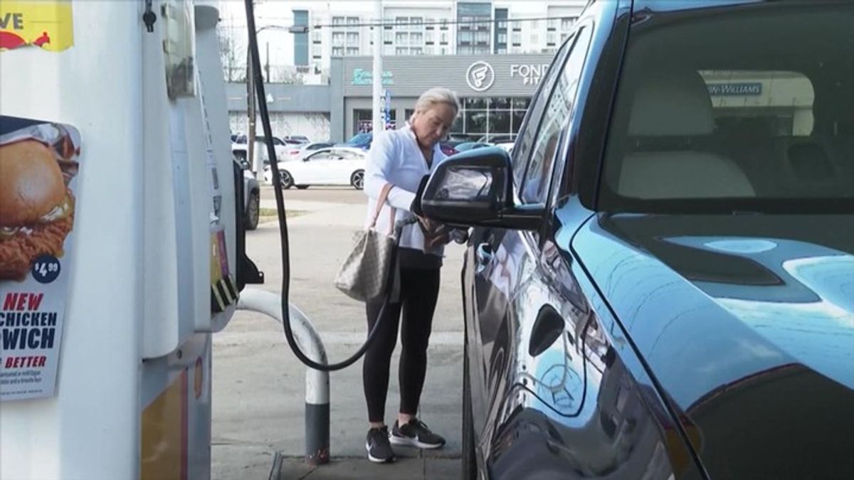 National gas price average rises to $3.90 a gallon | Haystack News