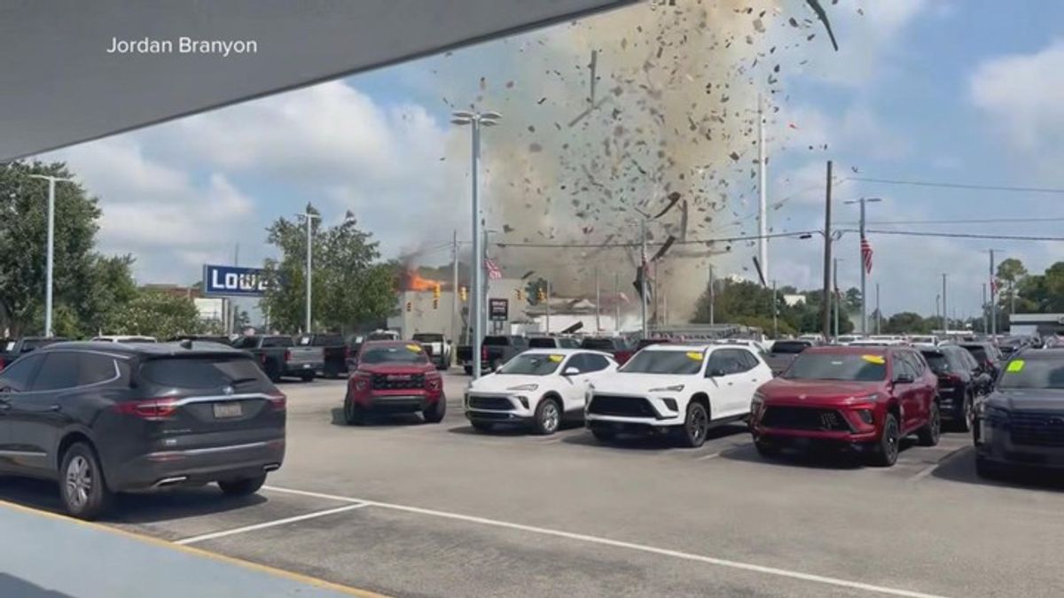 North Carolina firefighters injured in explosion as crew responded to ...