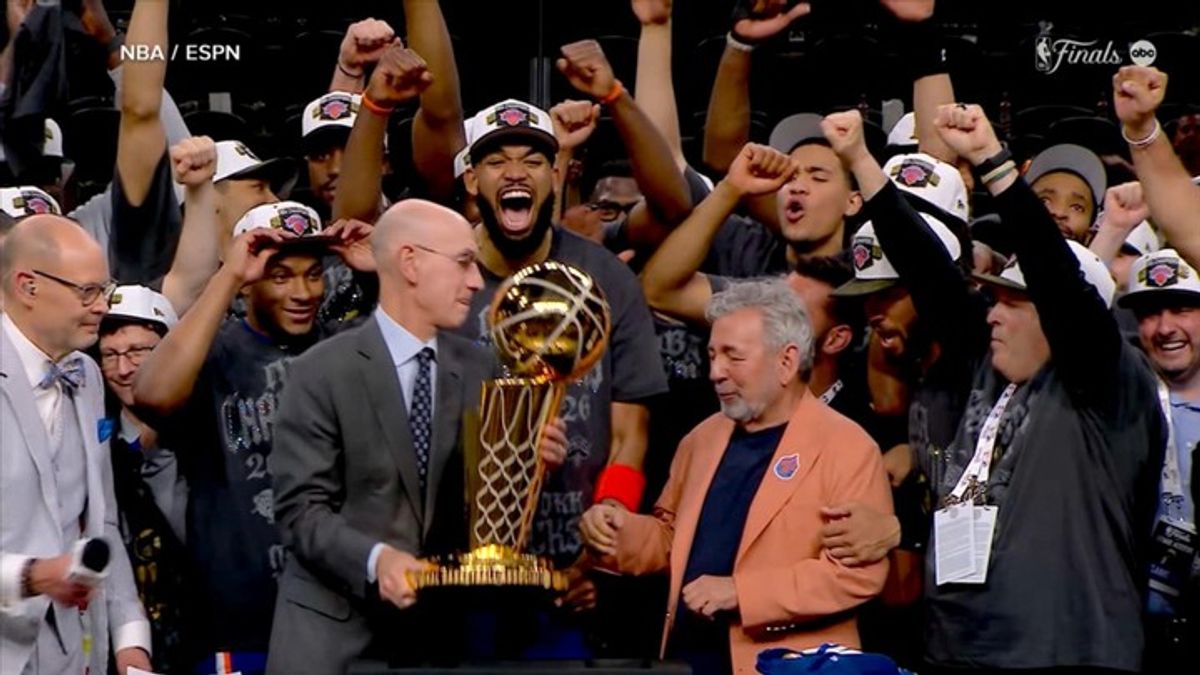 Knicks defeat Spurs, clinching 1st NBA championship in 53 years ...