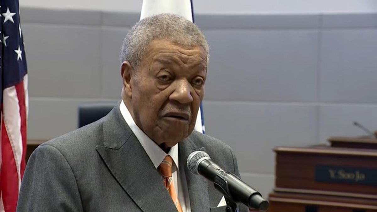 Fulton County commissioner insists 2020 election was fair after FBI ...
