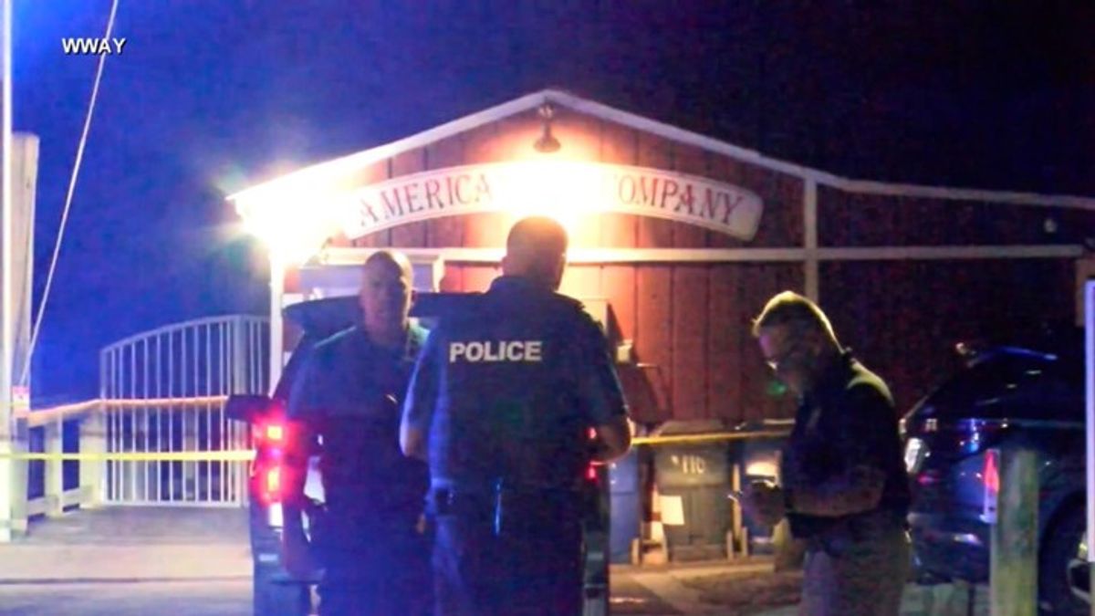 Police: At least 3 dead after shooting at North Carolina waterfront bar ...