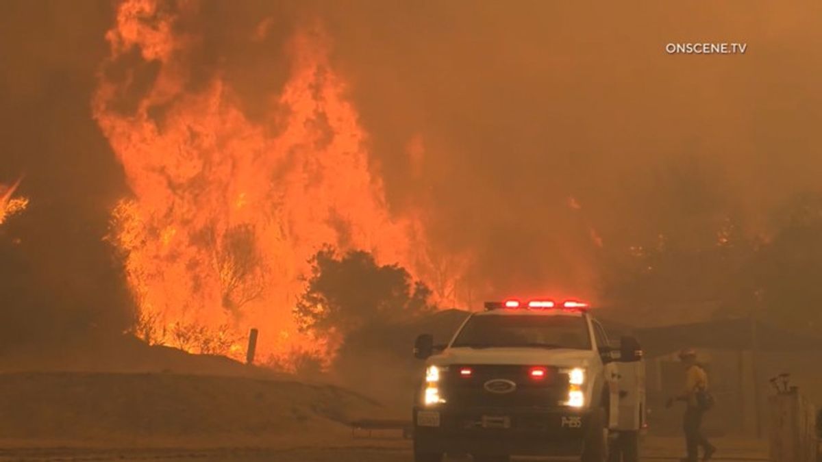 Wildfires explode in the West, millions in grip of extreme heat ...