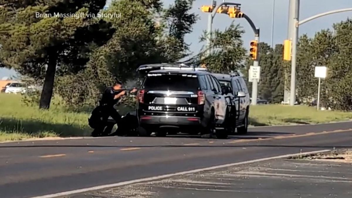 1 dead, 10 hurt in Texas shooting rampage and standoff | Haystack News
