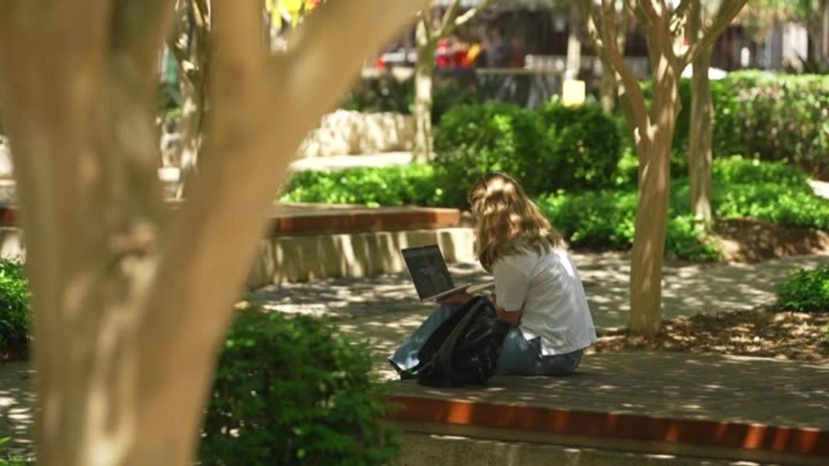 Adelaide University to offer staff early retirement as projected ...
