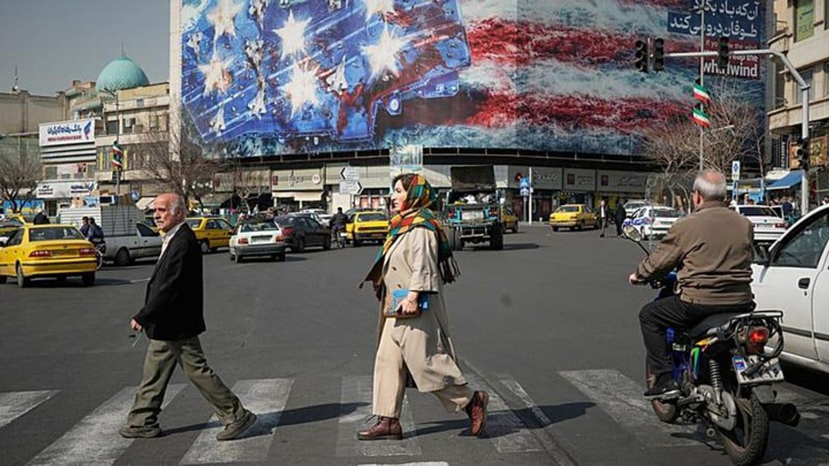 Iran warns US: choose 'table of diplomacy' or face 'firm blow ...