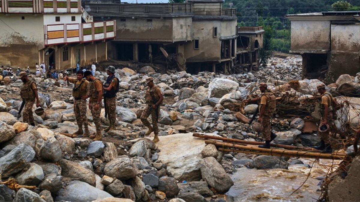 At least 337 killed in Pakistan floods, gov’t defends emergency ...