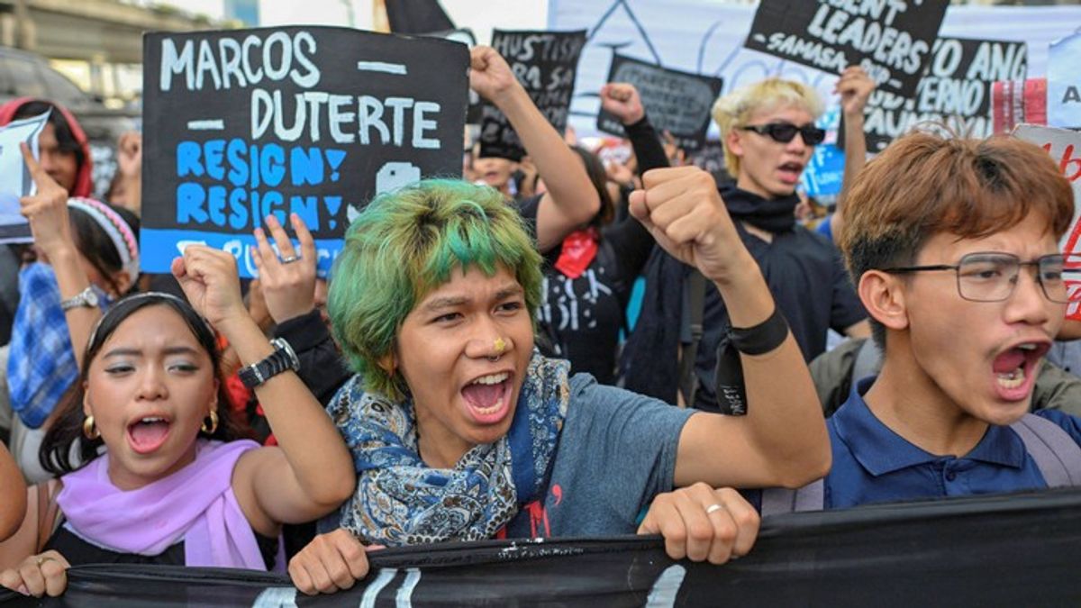 Protests erupt in Philippines over flood control corruption scandal ...