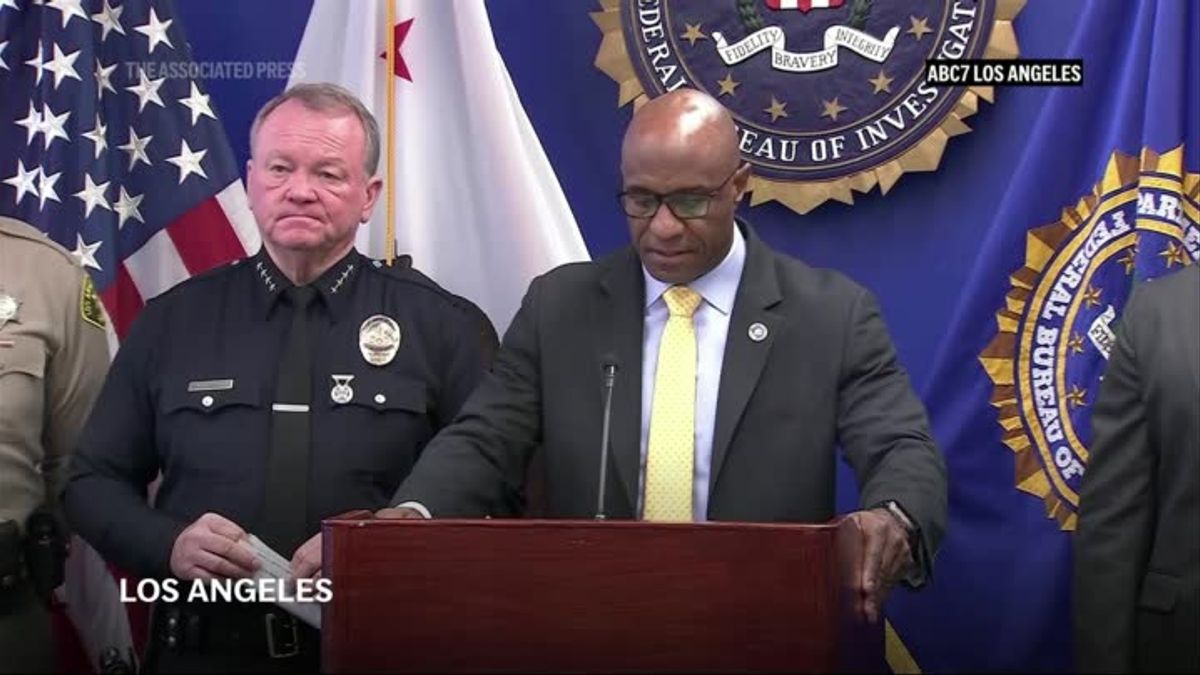 US CA FBI Bomb Plot Arrests Briefing (CR) | Haystack News