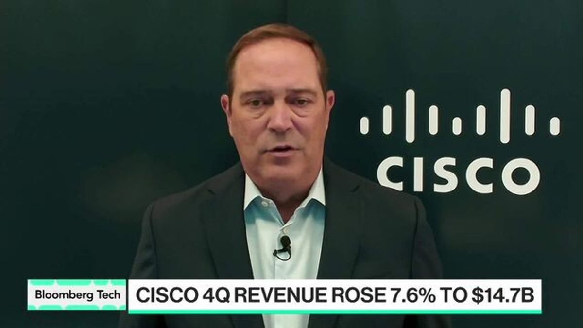 Cisco Operating in a 'Complex' Environment, Says CEO Robbins | Haystack ...