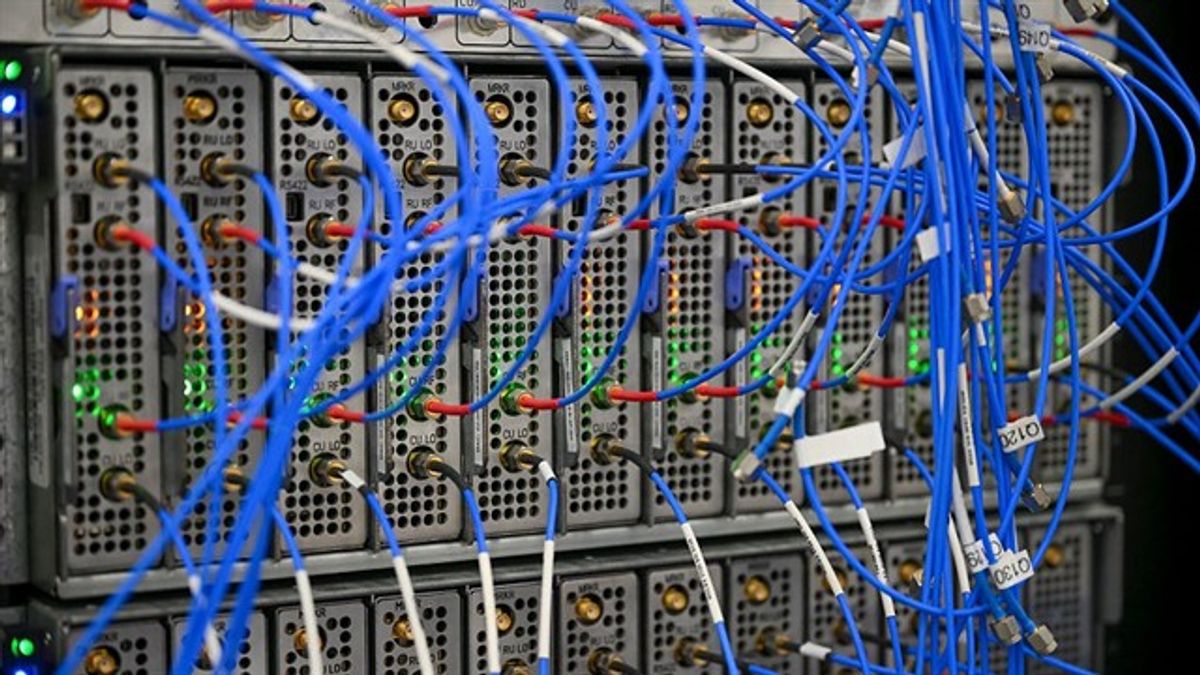 Wall Street Split on Quantum Computing Bet | Haystack News