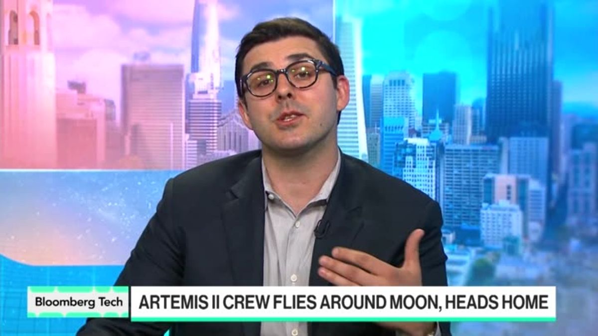 NASA Crew Loops Moon and Heads Home | Haystack News