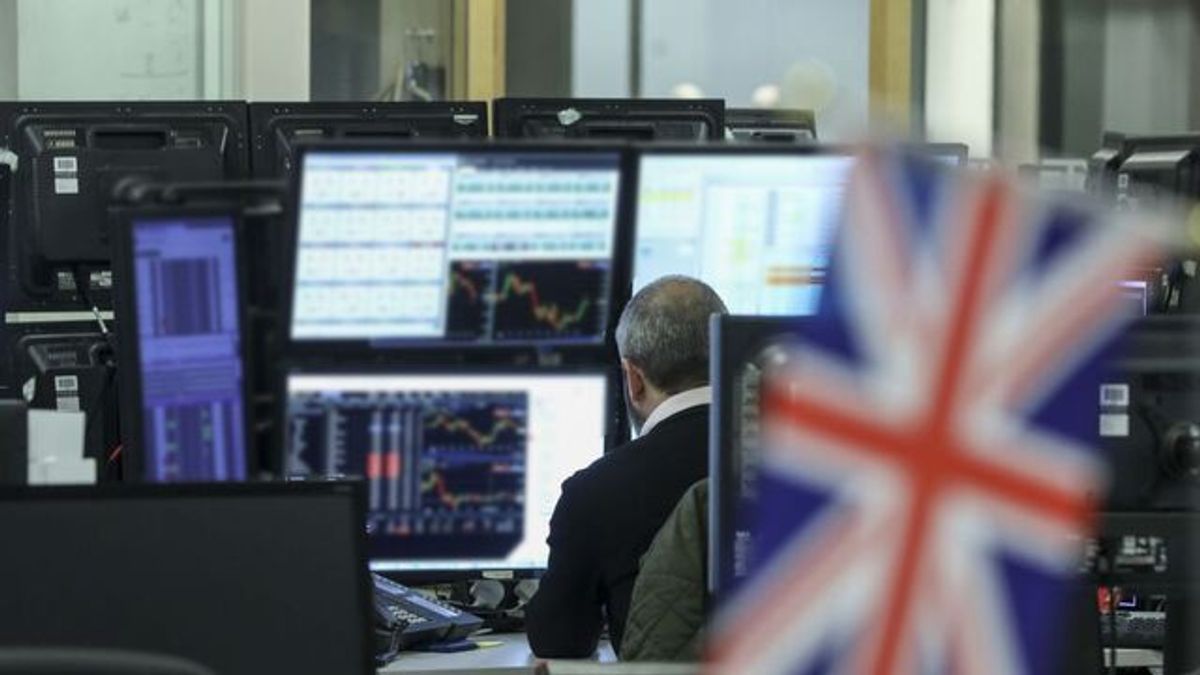 30-Year UK Bond Yields Climb to Highest Level Since 1998 | Haystack News