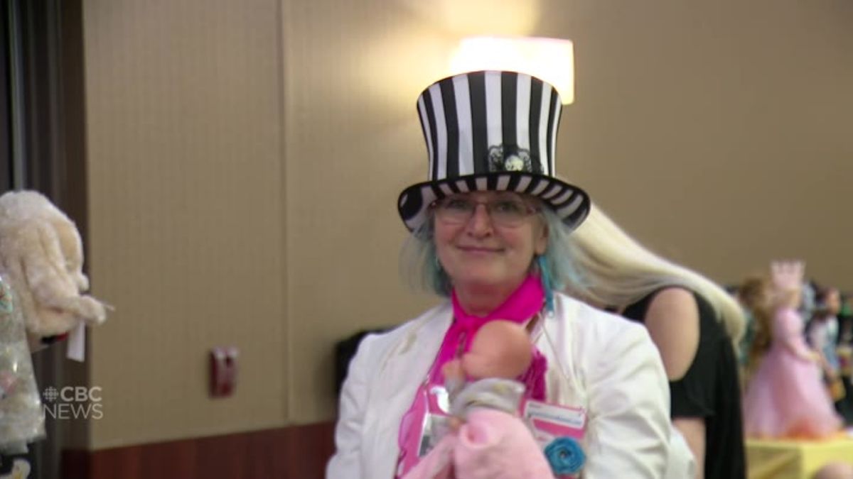 Dolls more than toys at Winnipeg Doll Extravaganza | Haystack News