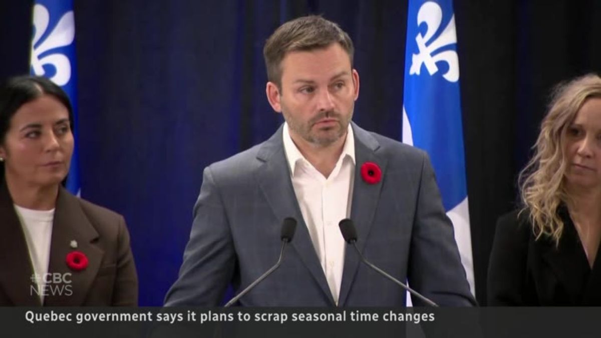Quebecers to turn back clocks for (possibly) the last time this weekend ...