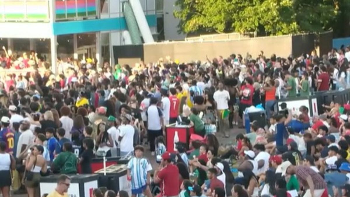 【nao】AMICSS WORLD CUP 162 2020-2021 Fans prepare for World Cup semifinal match in Atlanta | Haystack News