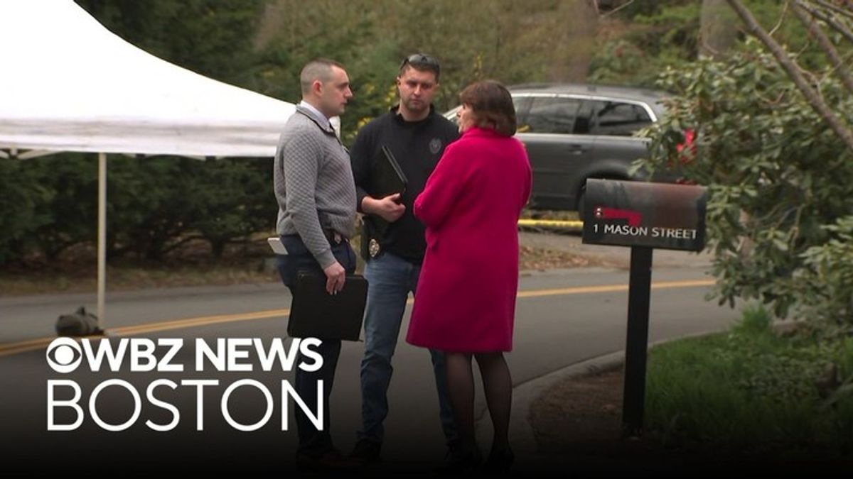Man with knife shot, killed by police officer in Lexington ...
