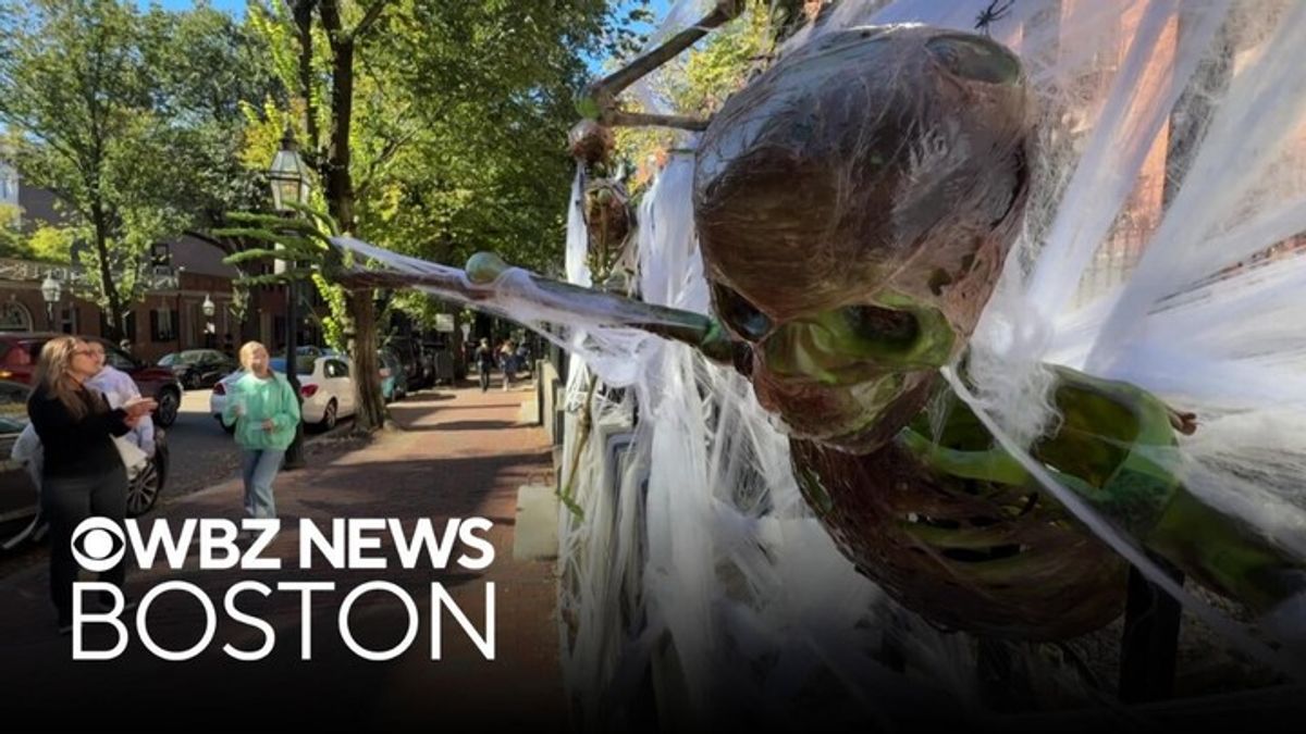 Historic Boston neighborhood attracts crowds of visitors with iconic ...
