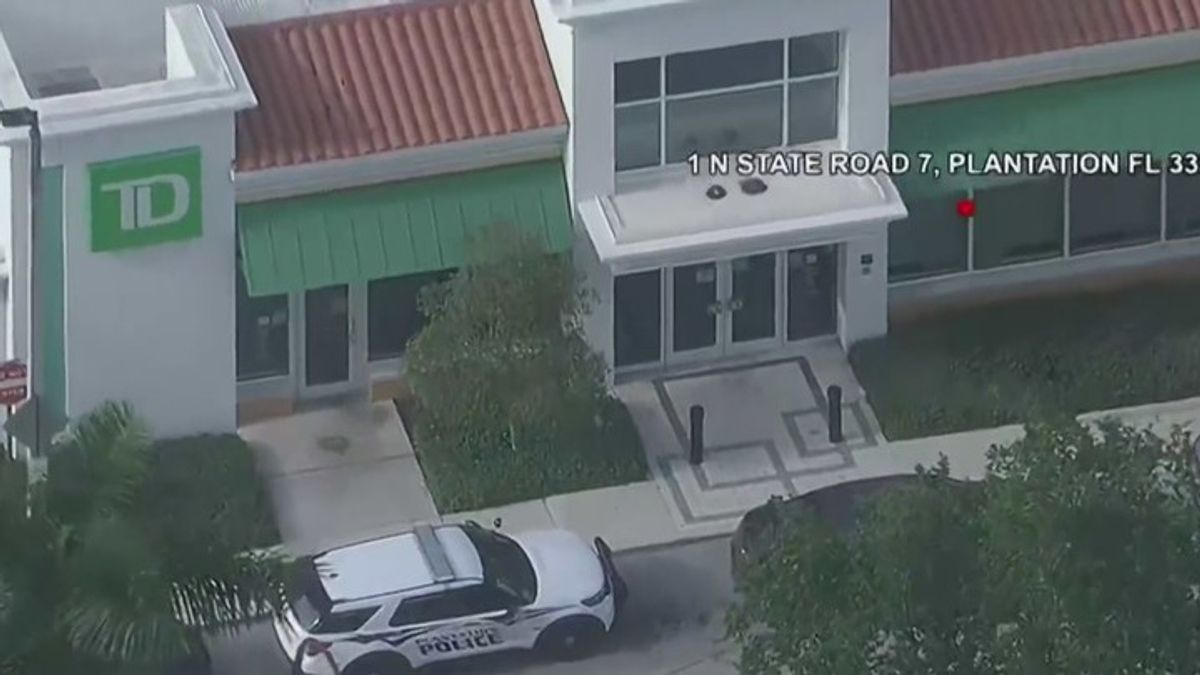 Man accused of robbing bank in Plantation arrested after police chase ...