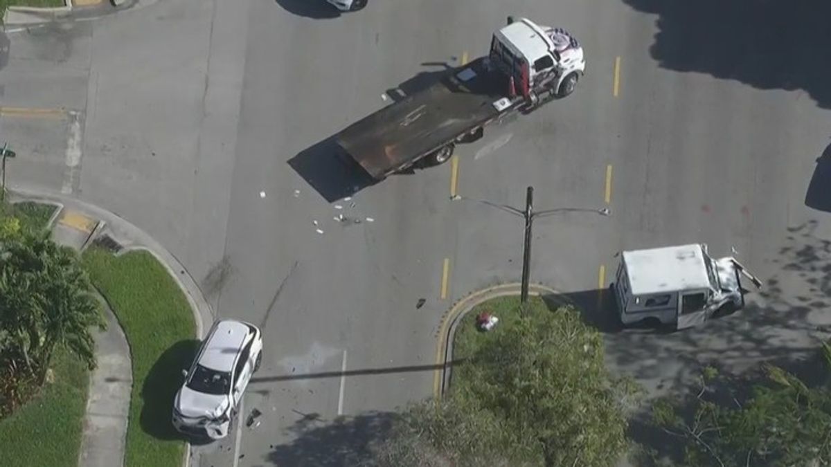 2 men rushed to the hospital after crash in Fort Lauderdale involving ...