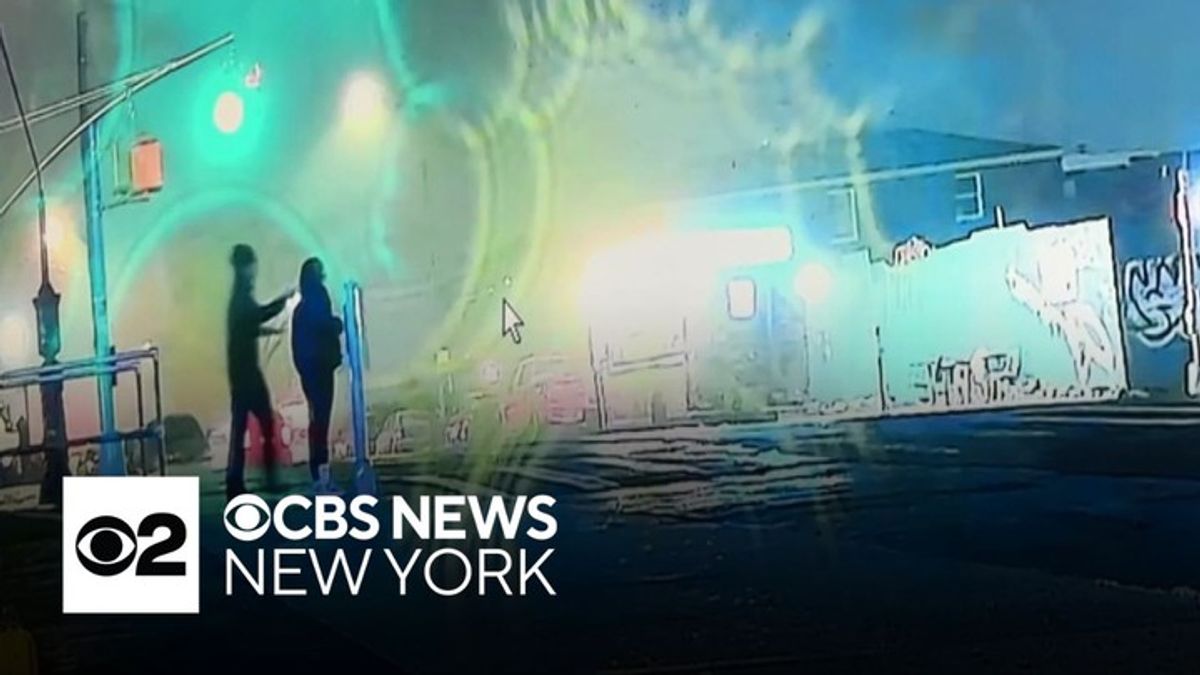 Video shows random stabbing near bus stop in East Elmhurst, Queens ...