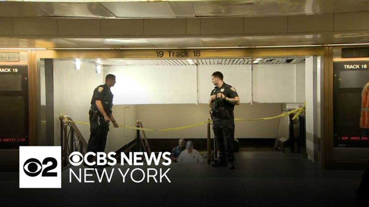 Off-duty NYPD officer shot suspect during attempted robbery, police say ...