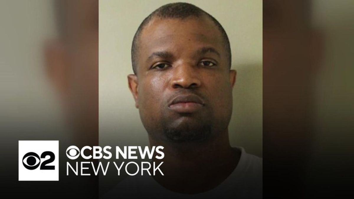 NYPD releases new photo of suspect in Queens double murder | Haystack News