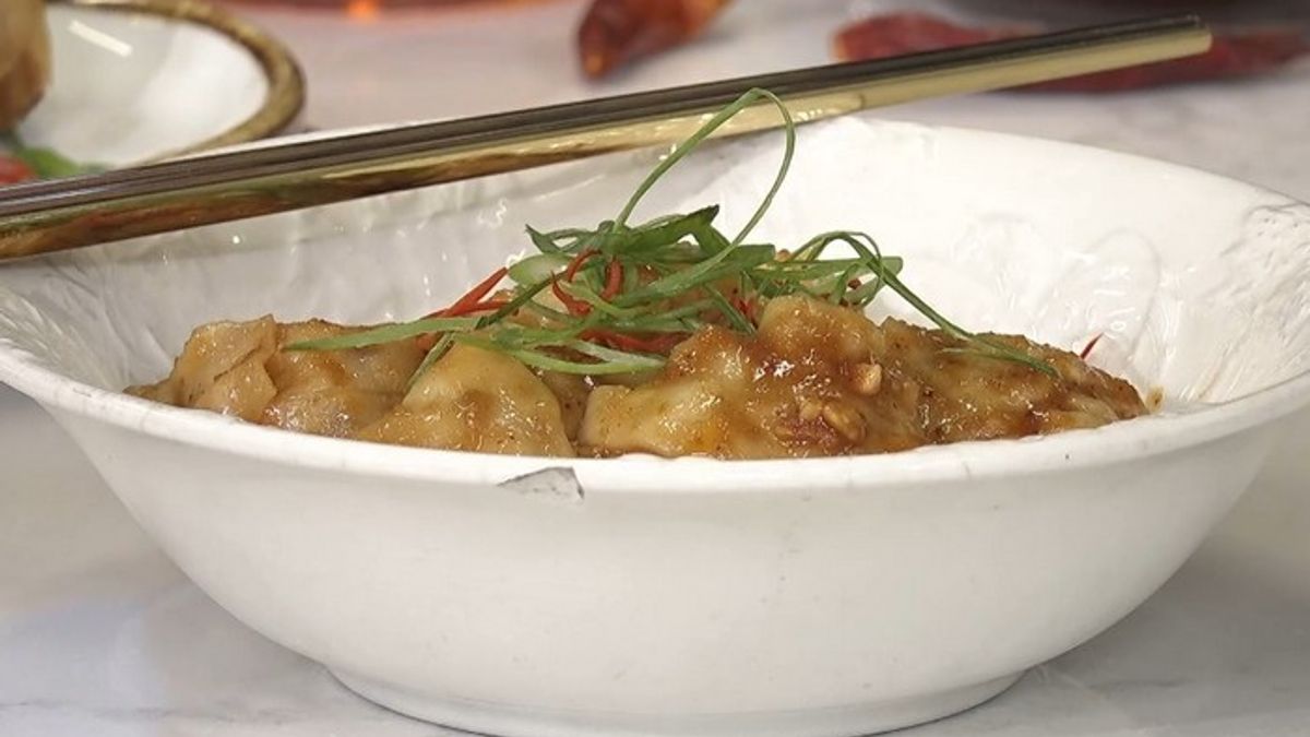 Learning the basics of dumpling making | Haystack News