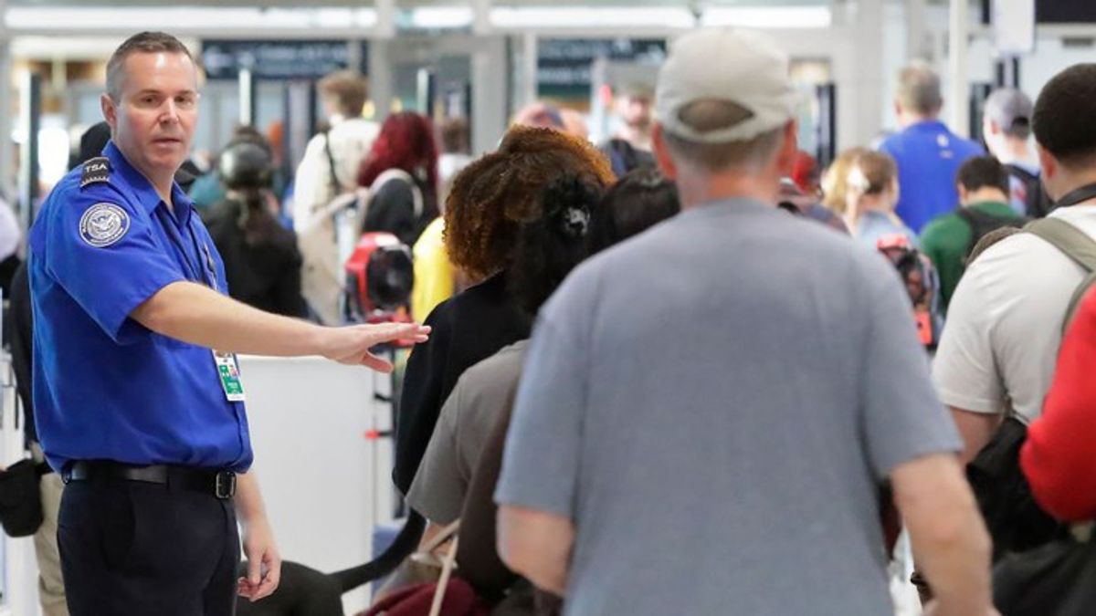 Congress ‘should have done this’: TSA officer speaks out as Senate ...