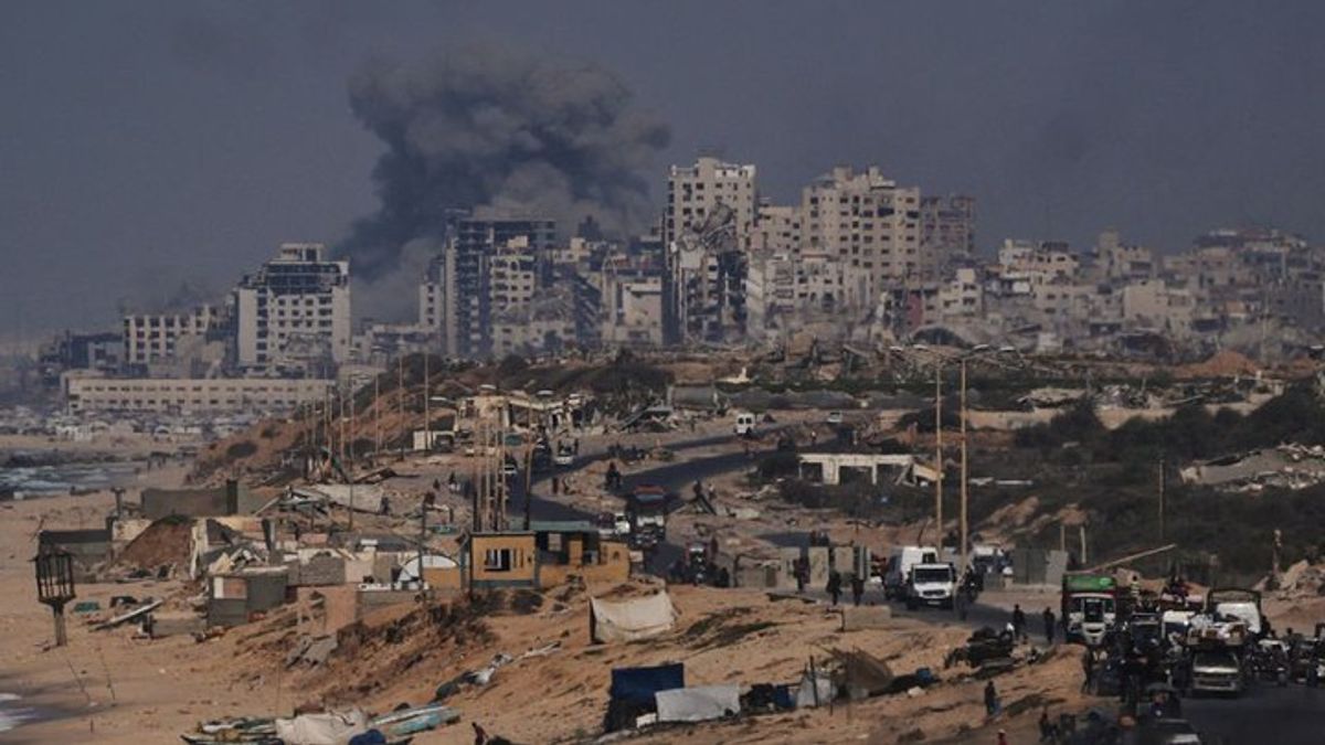 At least 44 people killed in Gaza as Israel ignores demands for ...