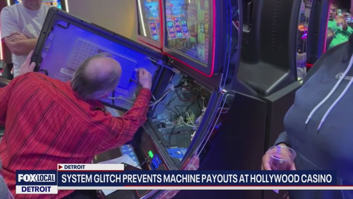 Slot machine glitch delays payouts at Hollywood Casino | Haystack News