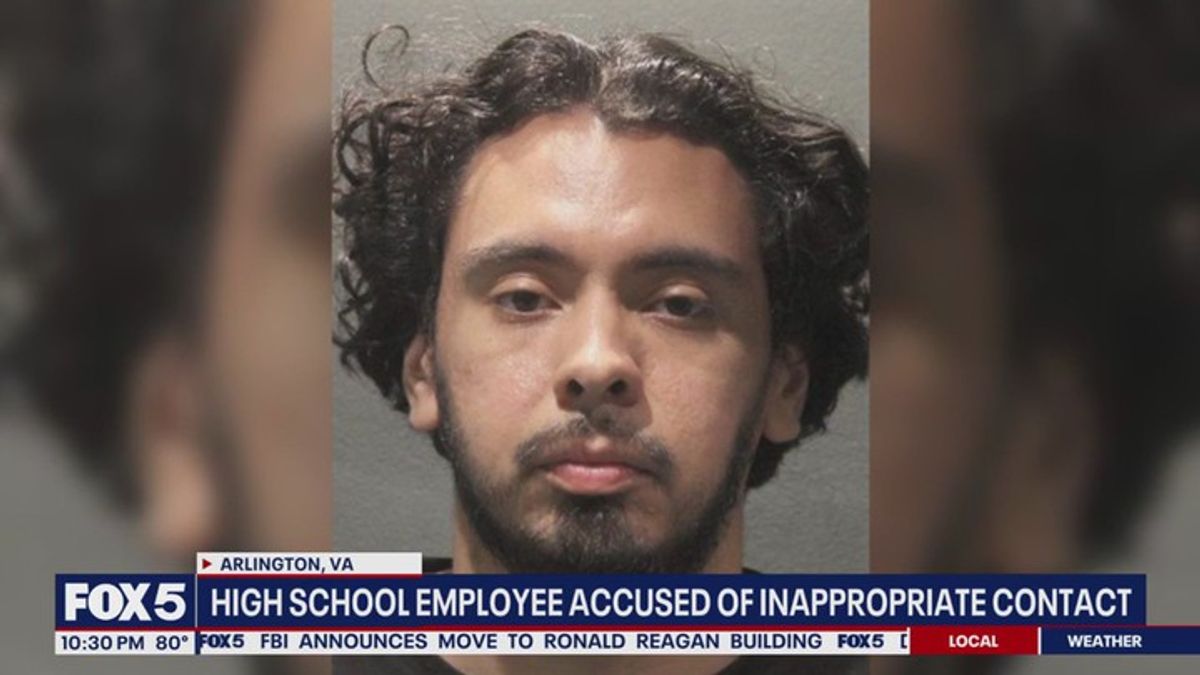 Arlington high school teacher arrested for inappropriate contact with ...