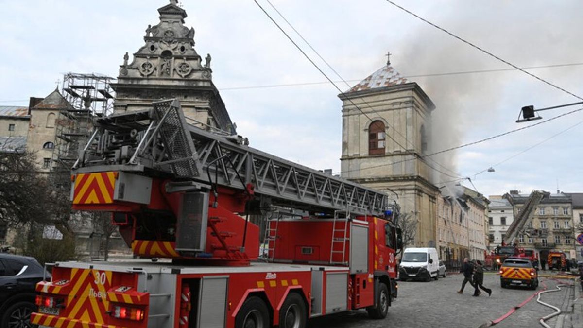 Russia and Ukraine escalate drone attacks as Moscow starts spring ...