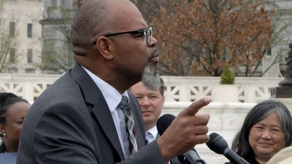 Supreme Court hears arguments in Louisiana redistricting case ...