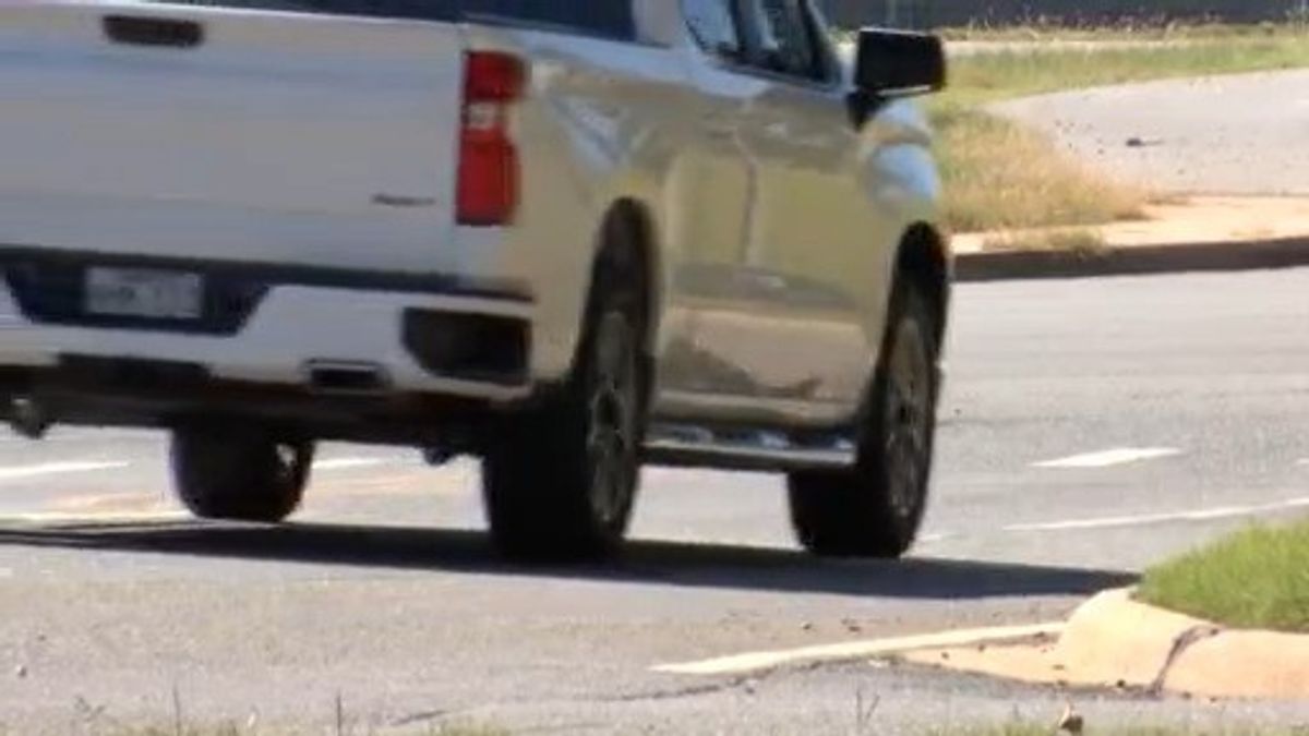 ARDOT employees help rescue driver from overturned truck in Little Rock ...