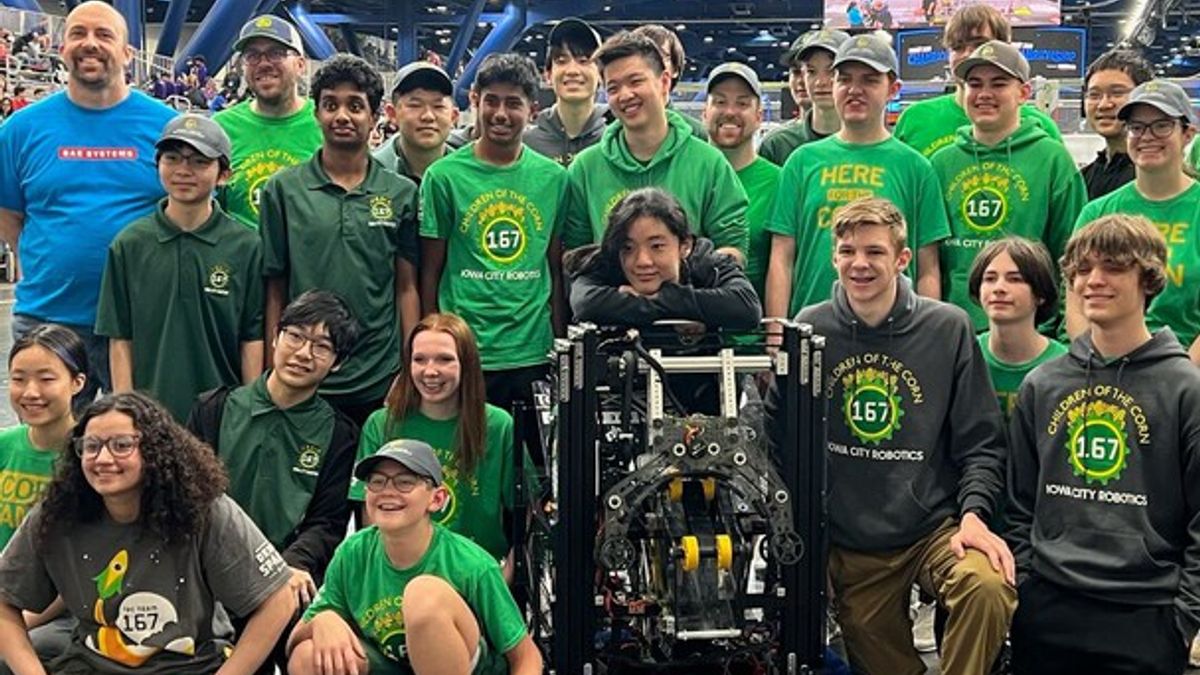 Iowa City Robotics club may not be able to send students to Worlds ...