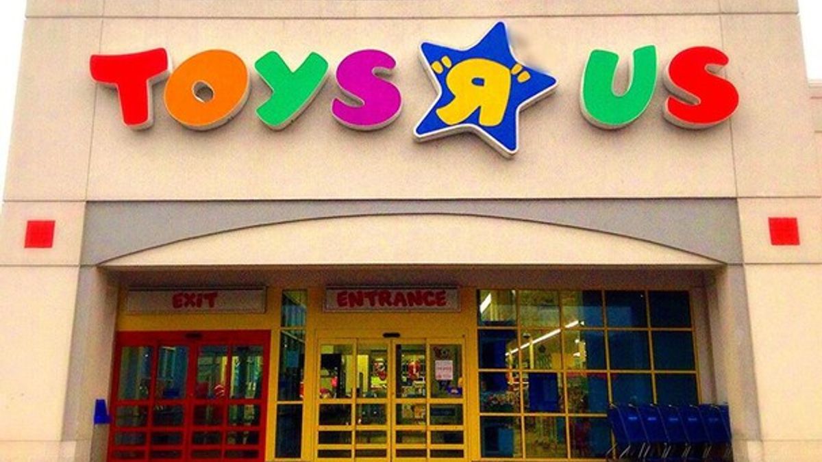 Toys R Us is coming to Oak Park Mall | Haystack News
