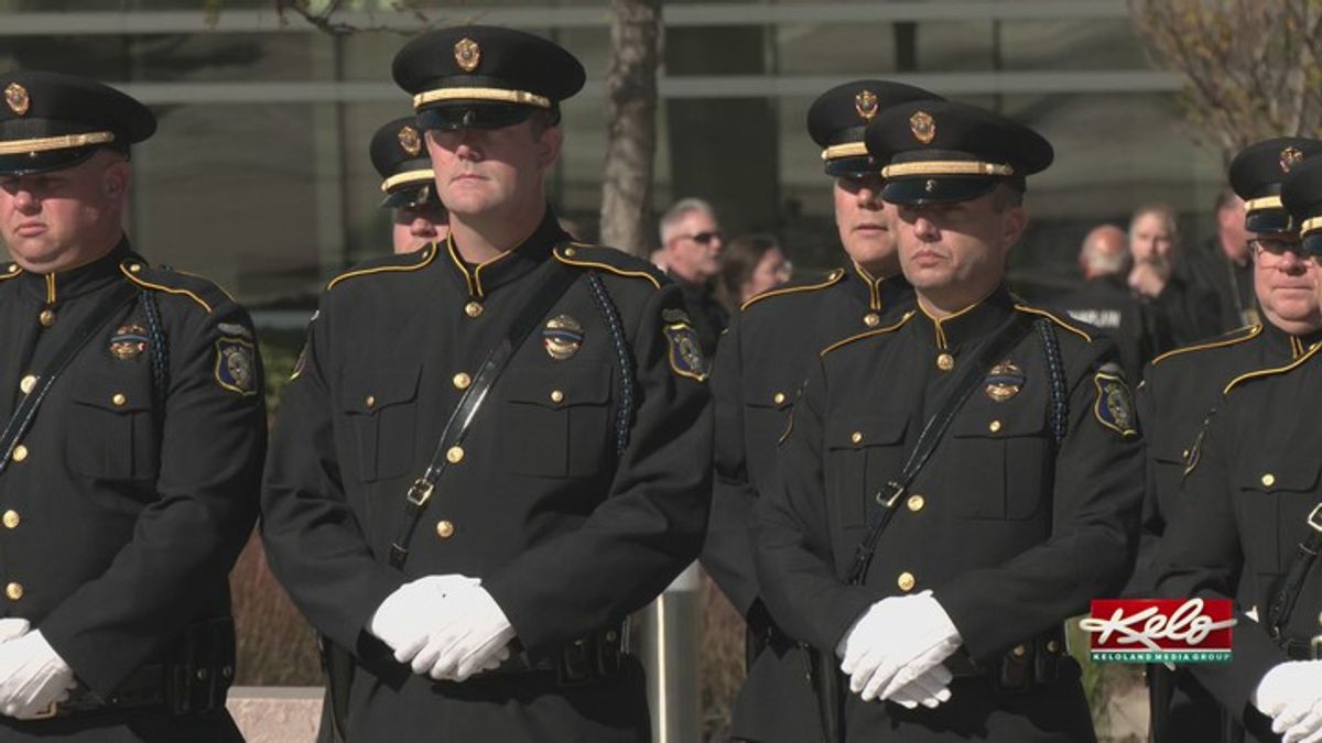 Officers from across the nation attend Deputy Frank's funeral ...