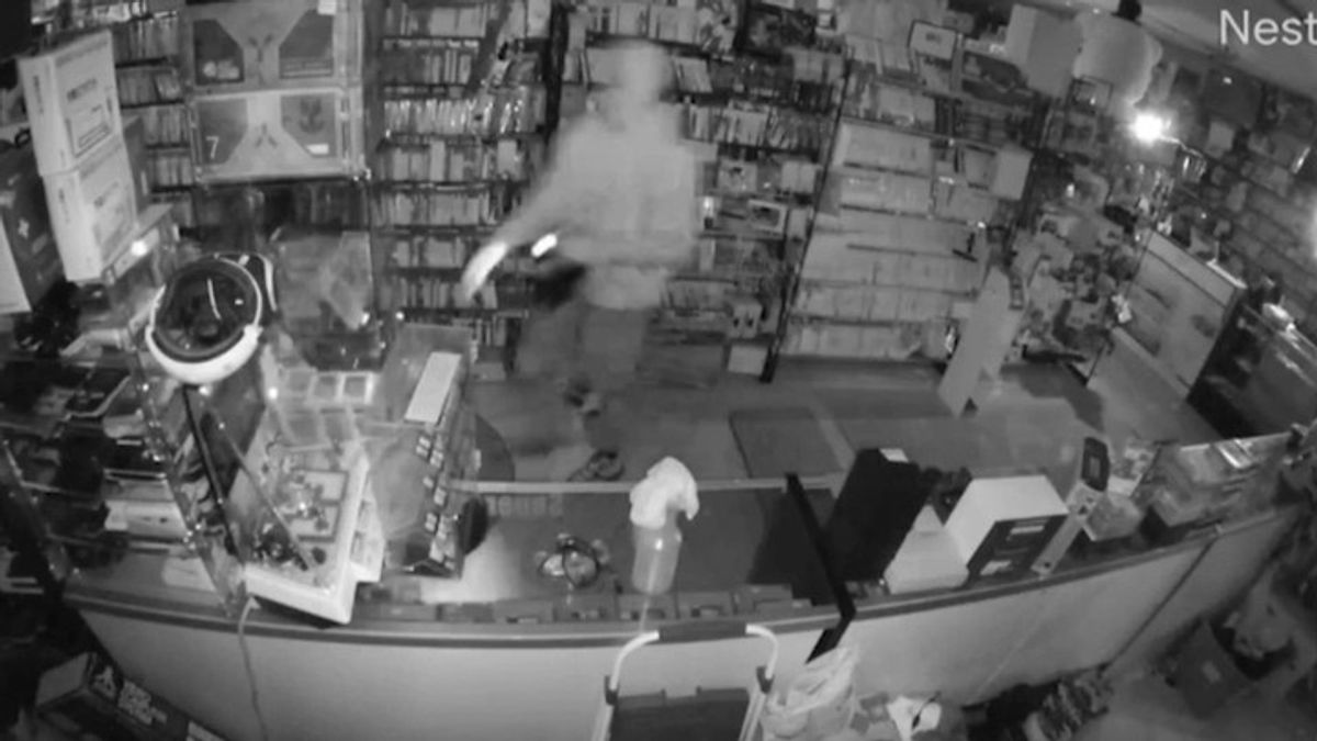 Burglar pulls off ‘Mission: Impossible’-style break-in, steals Pokémon ...