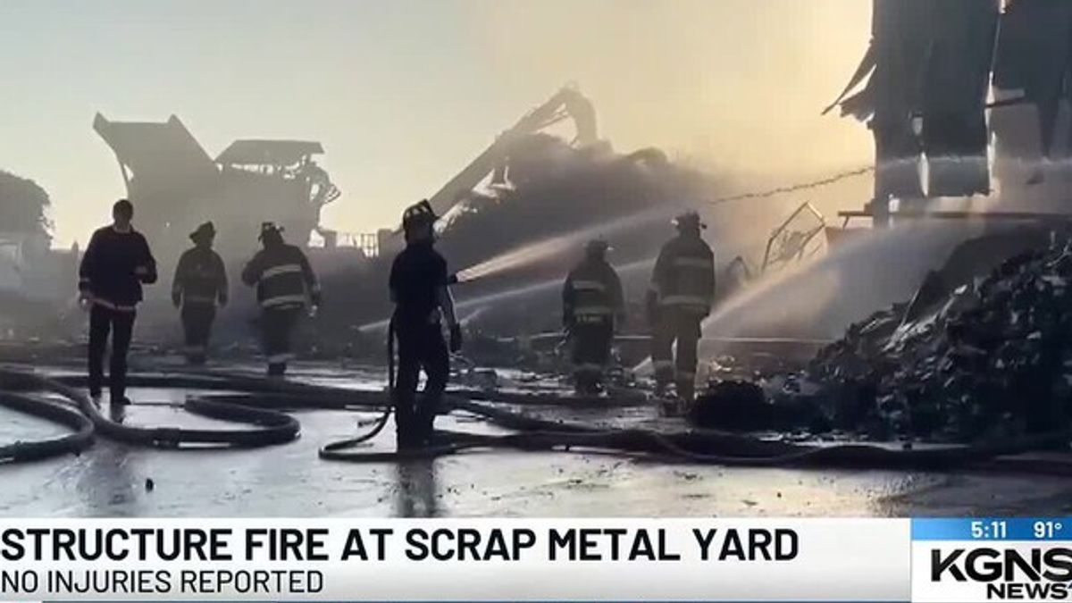 Fire breaks out at Laredo scrap metal building | Haystack News