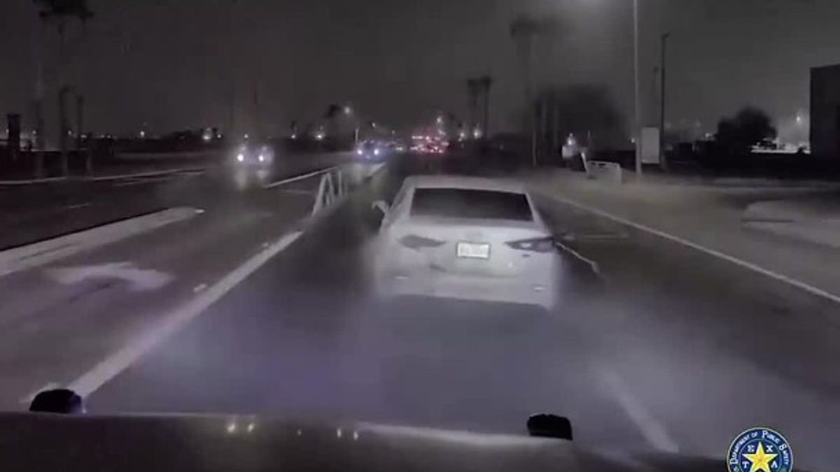Two charged after high-speed chase ends in PIT maneuver in Webb County ...