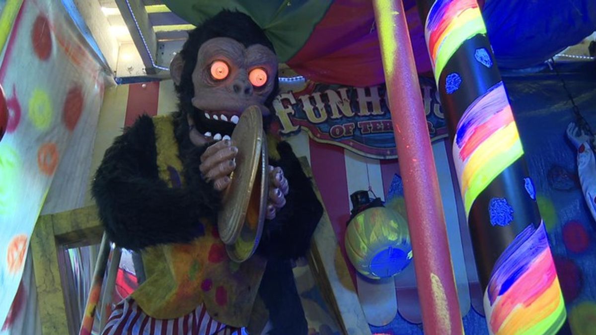 Escondido Madhouse haunted house will close for good after 27 years on ...