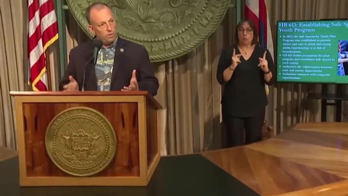 Governor signs legislation expanding resources for Hawaii youth facing ...