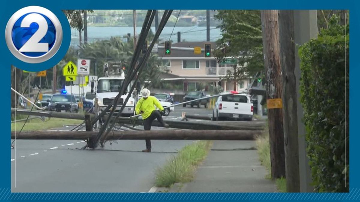 Strong winds knock out power to tens of thousands across Oʻahu ...