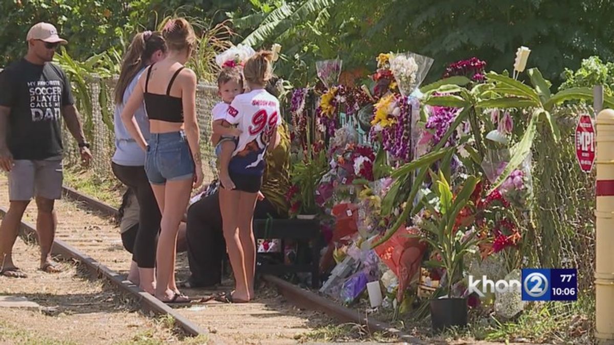 Nānākuli community gathers to uplift Mahelona family in tragic October ...