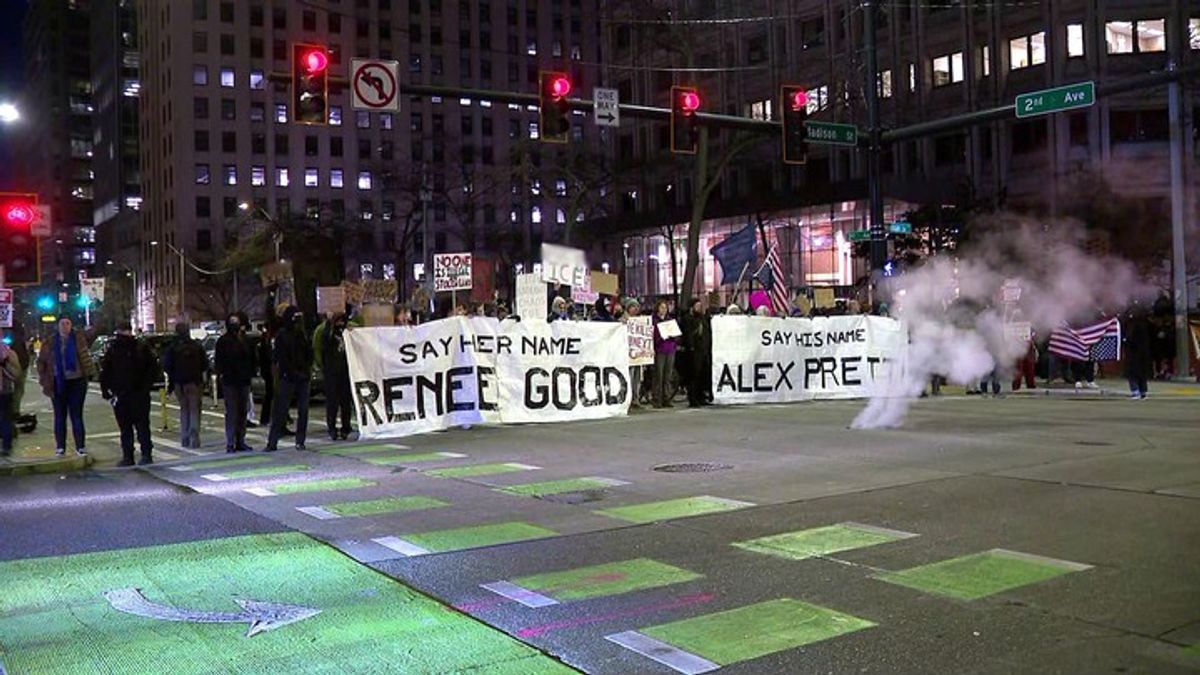 Demonstration blocks traffic in downtown Seattle | Haystack News