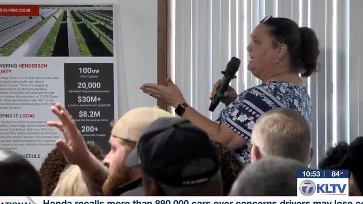 Moore Station residents raise concerns over proposed 420,000-panel ...
