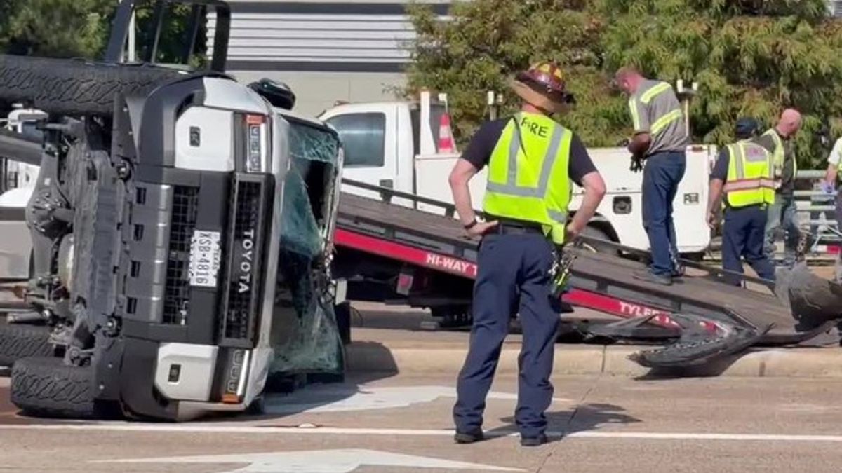 Rollover wreck stalls traffic on parts of Tyler loop | Haystack News