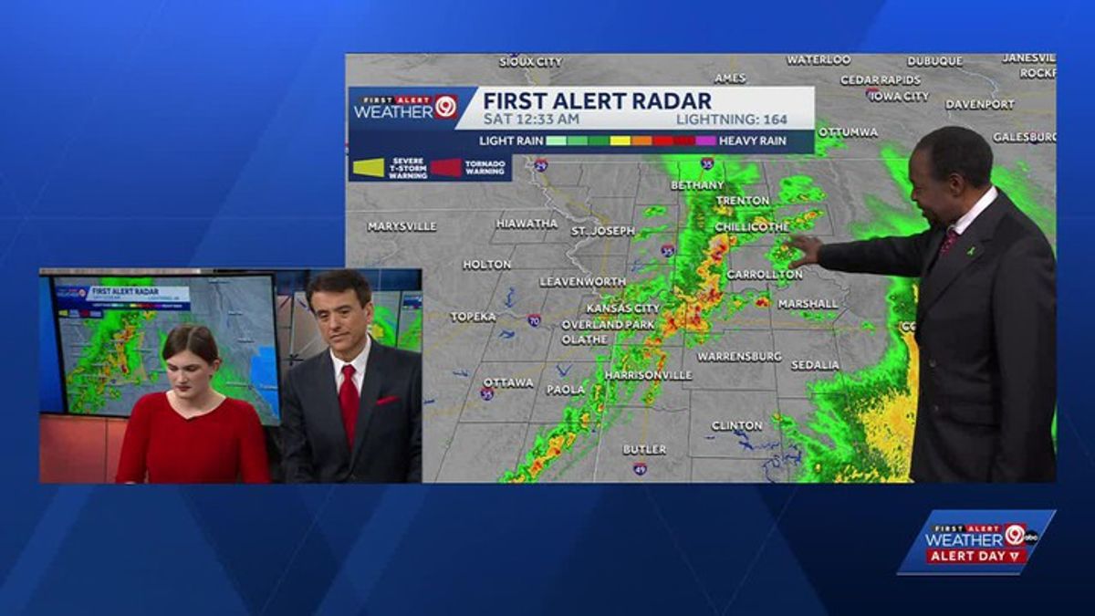 Power outages reported after overnight tornado warning in Kansas City ...
